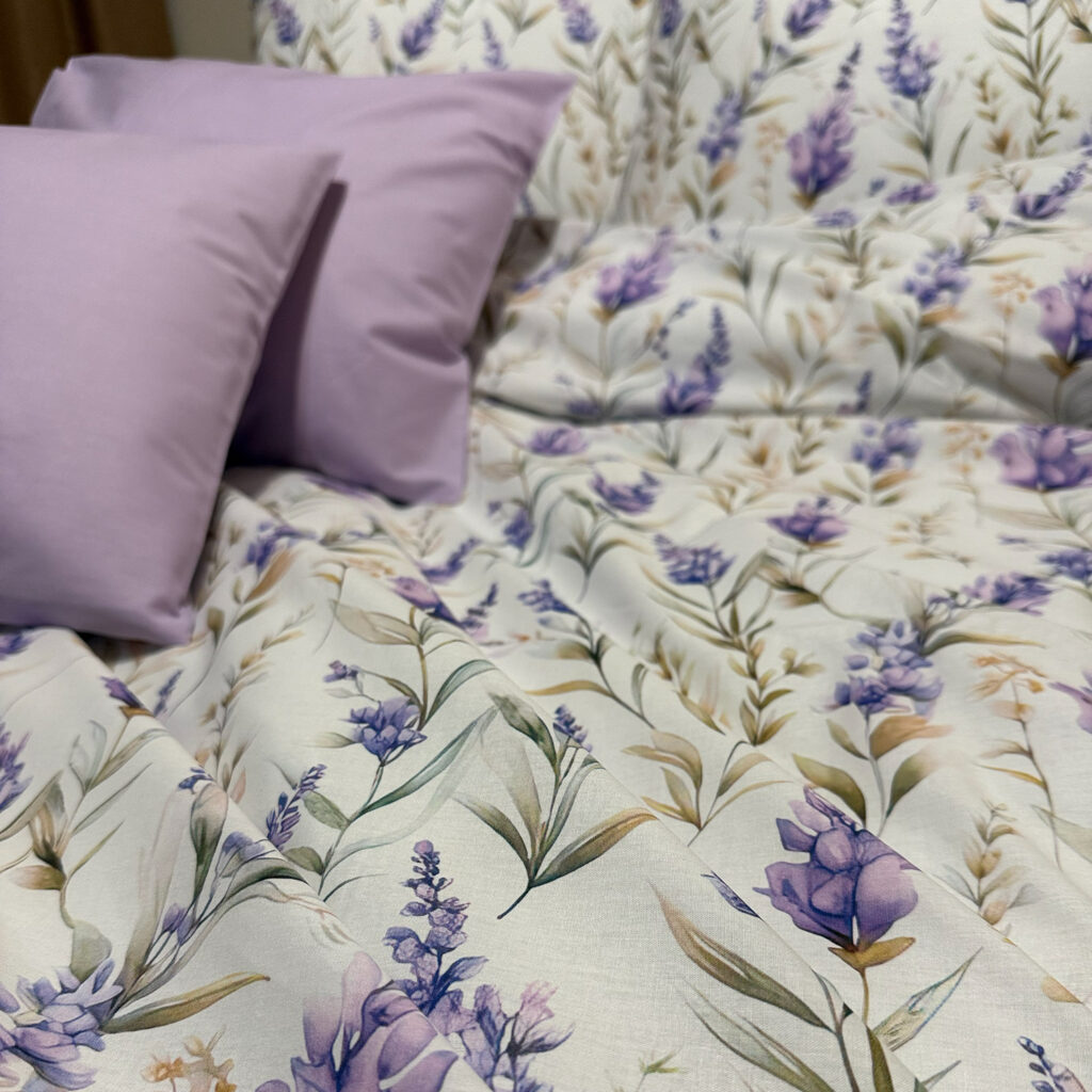 Lenjerie de pat florală 38 – detaliu material