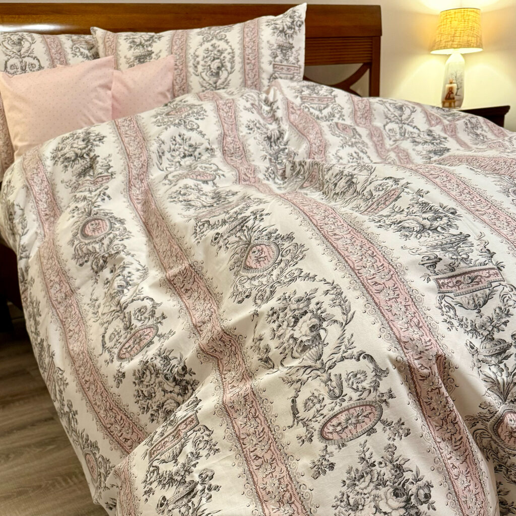 Lenjerie de pat florală 48 – vedere frontală